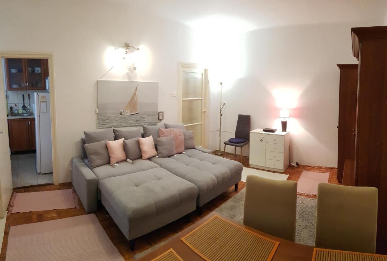 Ravagy Apartman Kecskemét المظهر الخارجي الصورة
